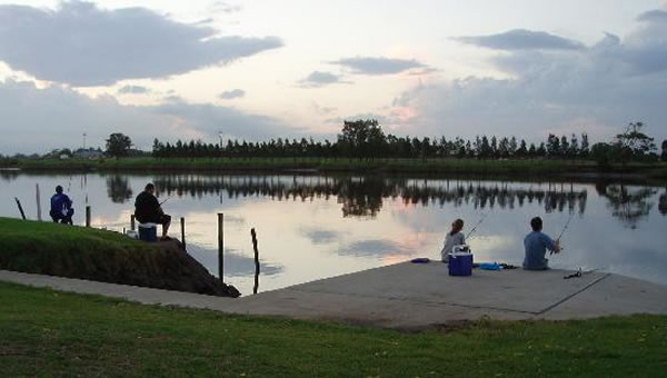 fishing-at-riverside park